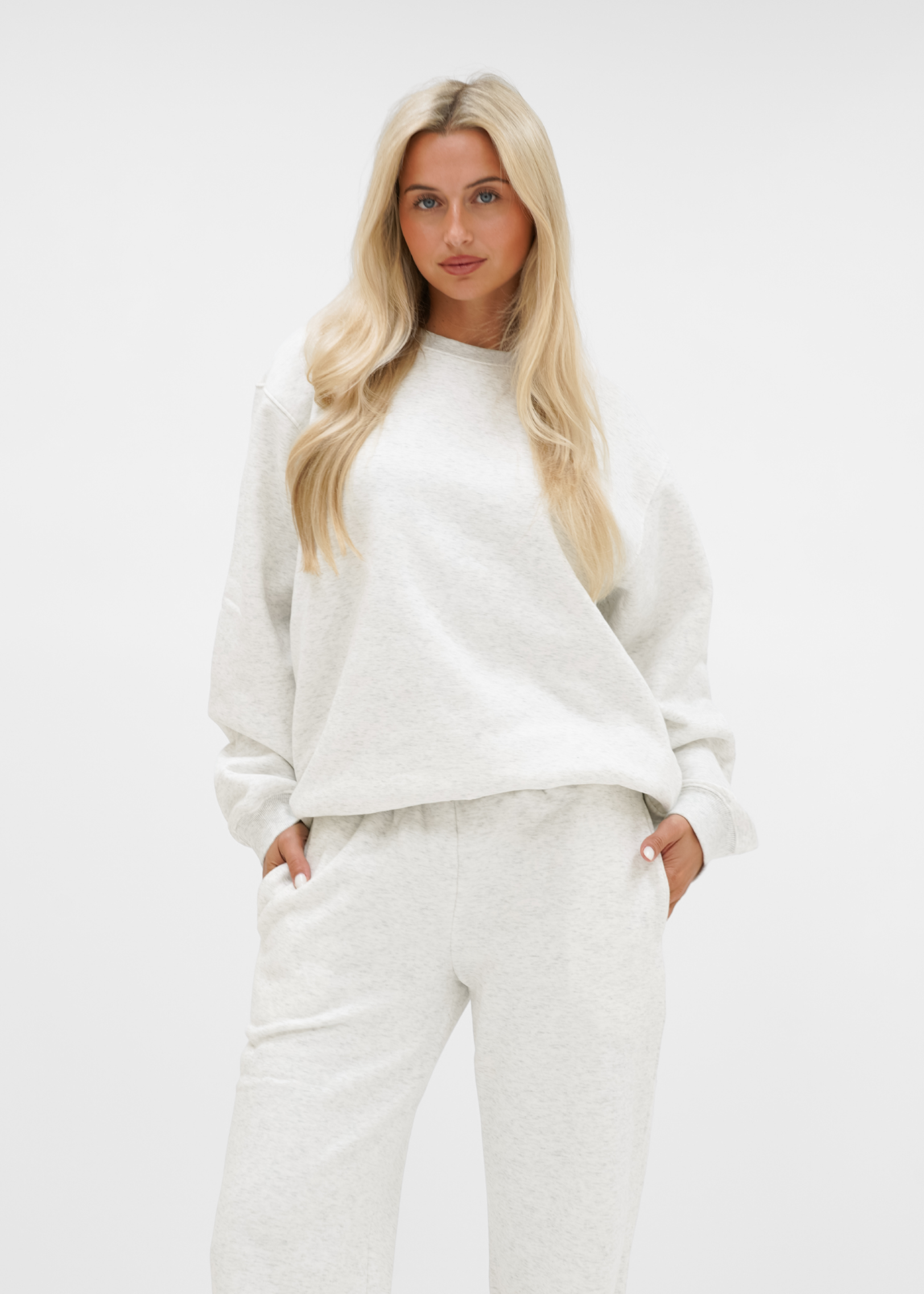 Basic Joggingpants + Free Sweater!