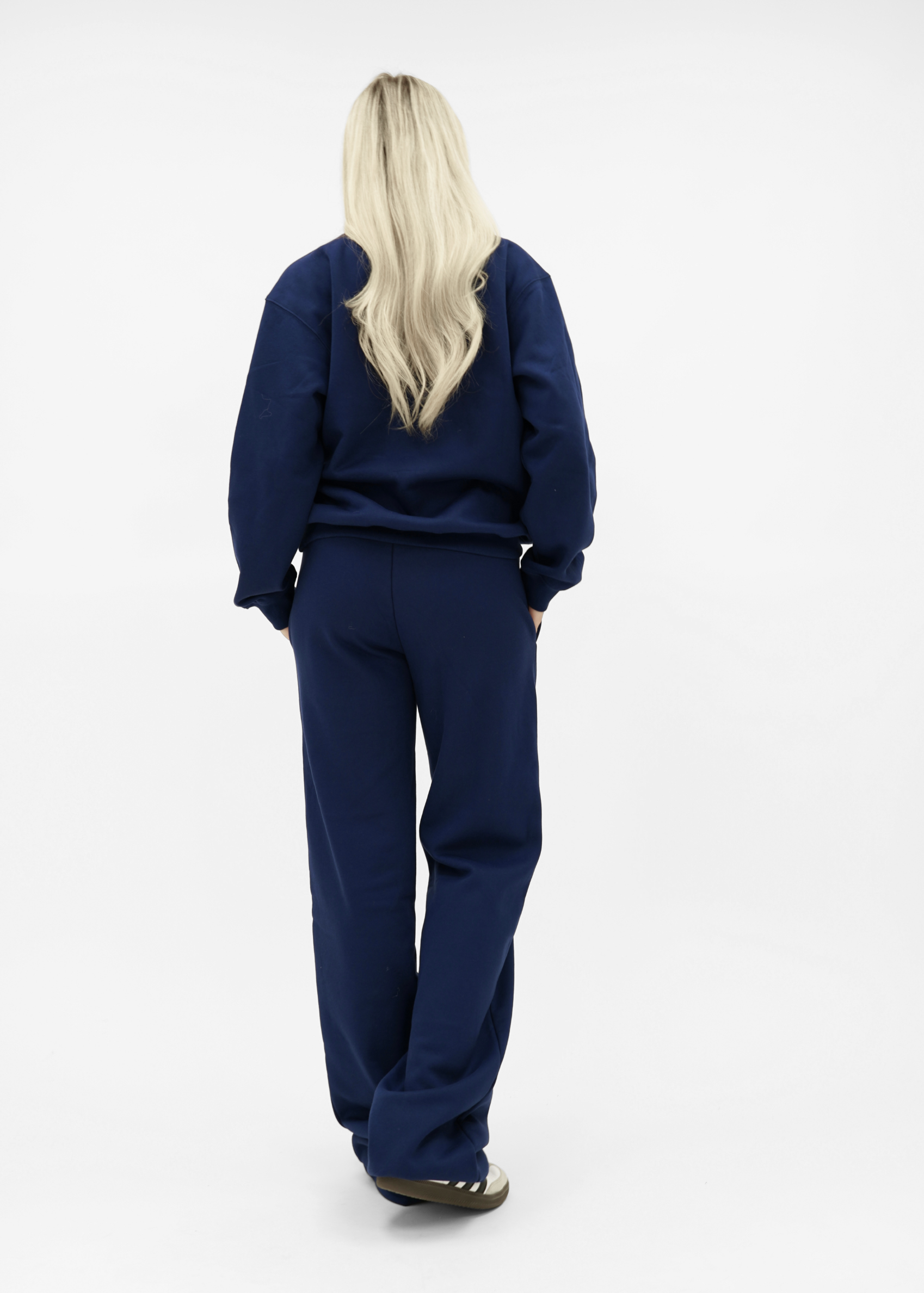 Basic Joggingpants + Free Sweater!