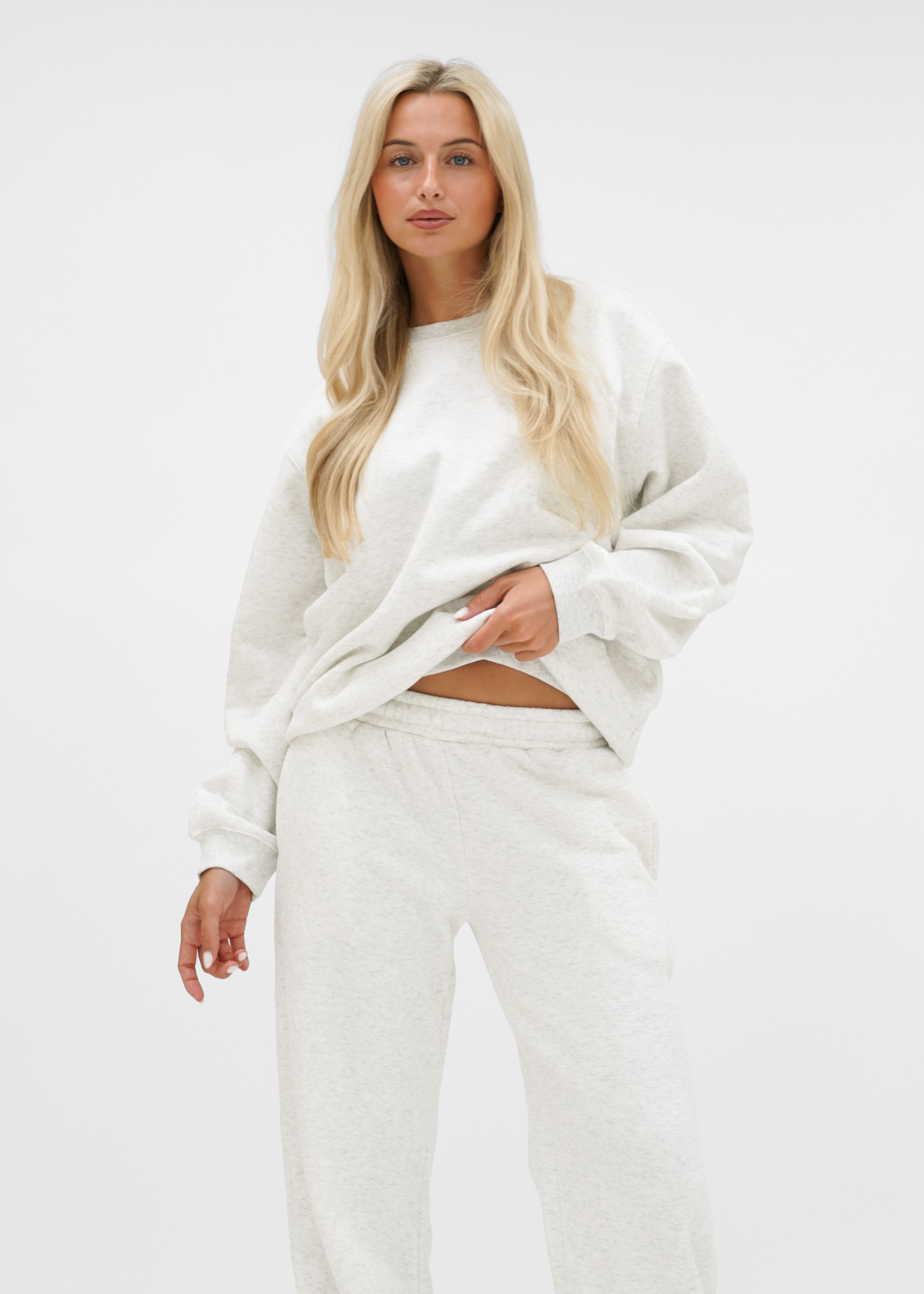 Basic Joggingpants + Free Sweater!